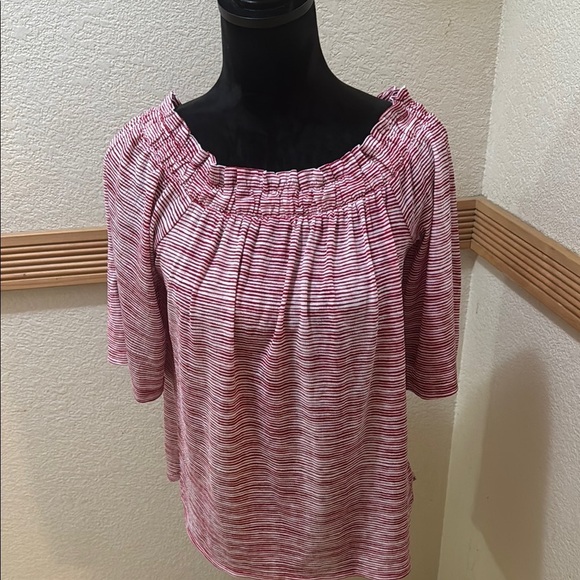 Elle Red & White Striped Women's Blouse Size S! - Picture 2 of 6